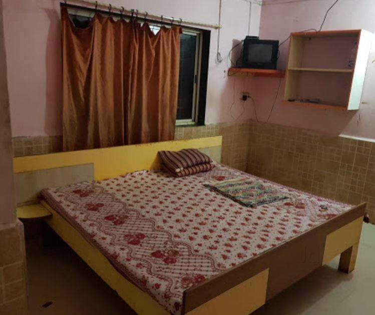 Chandrika Guest House Даман Екстериор снимка